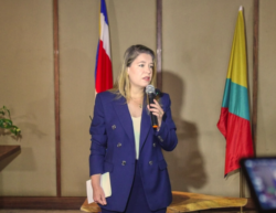 Claudia Dobles pide explicaciones a Casa Presidencial ante retiro de visas a Junta Directiva de La Nación