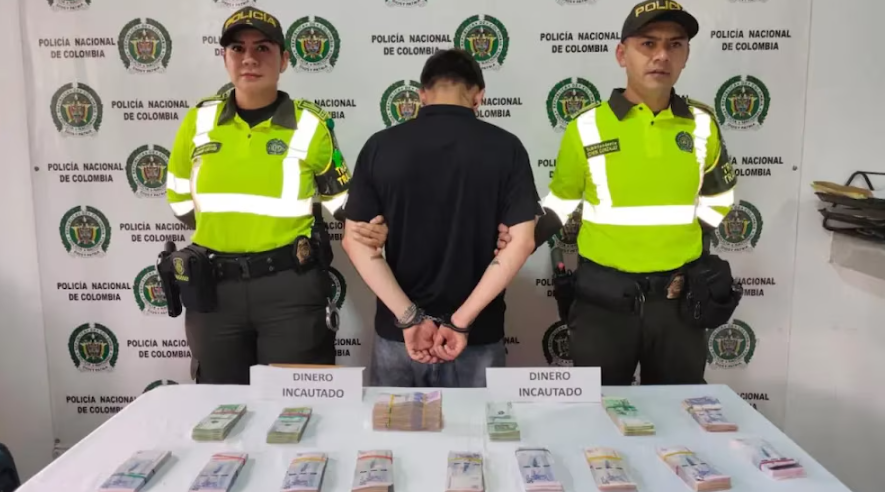 Capturaron a un joven con gran cantidad de dinero en Colombia: Investigan posibles delitos electorales #NM935