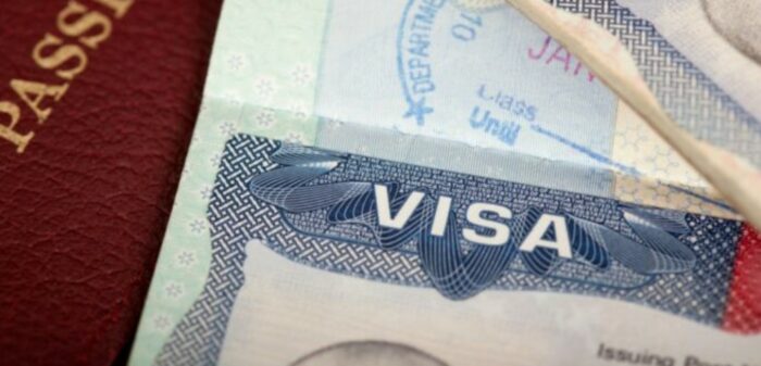 Revocatoria de visas de EE.UU. alcanzó al menos a 17 personas: Exdiputados, expresidentes, magistrados y medios de comunicación