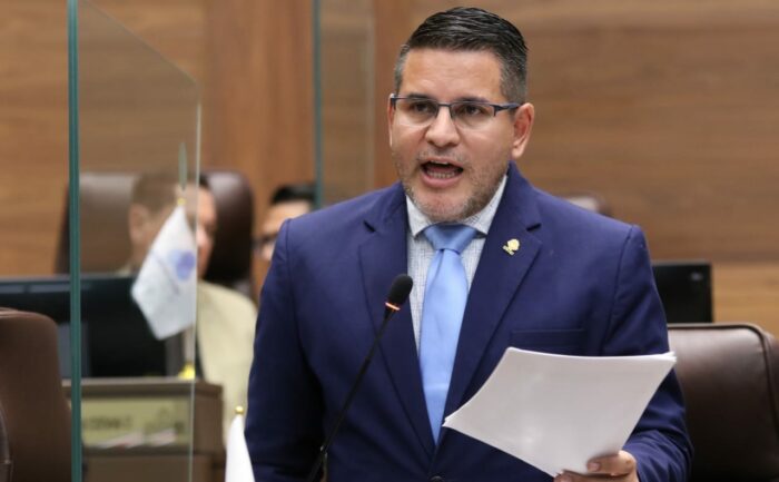 Fabricio Alvarado está citado para indagatoria en la Fiscalía este martes tras su regreso al país