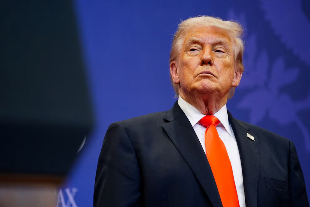 Donald Trump advirtió que podría enviar un portaviones a las costas de Cuba para forzar la rendición del régimen