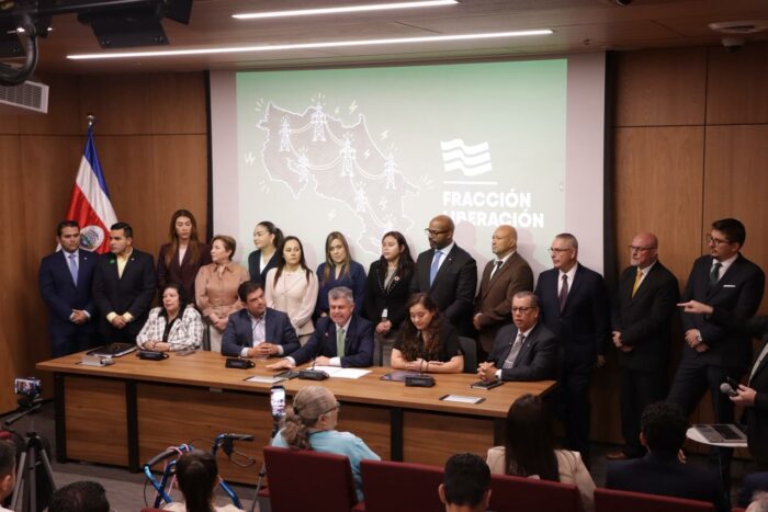 PLN anuncia voto negativo a Ley de Armonización Eléctrica y deja muy cuesta arriba su aprobación