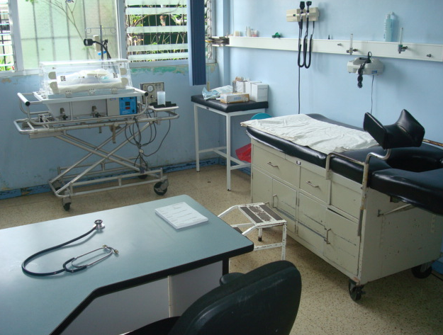 Pacientes podrán acceder a atención domiciliar con nueva estrategia de la CCSS para descongestionar hospitales