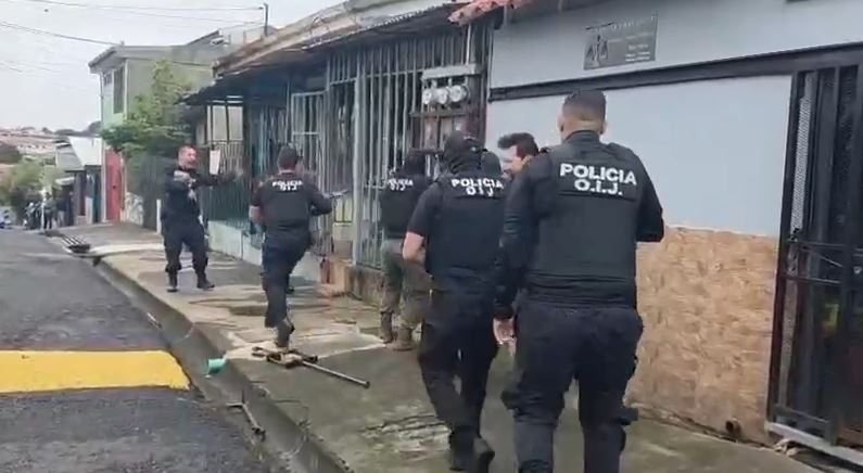 Detienen a sospechosos de estafar adultos mayores bajo métod