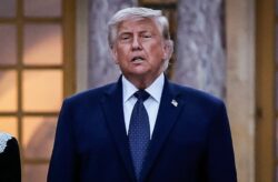 Donald Trump tildó de “envidiosos, gente mala o estúpidos” a quienes critican el acuerdo de paz con Irán