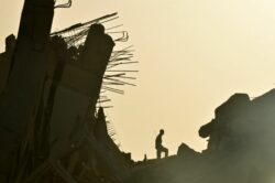 Delcy Rodríguez visitó La Guaira, la región más afectada por los terremotos y declarada “zona de desastre”