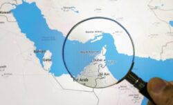 Pese al pacto firmado con Estados Unidos, Irán insiste en controlar Ormuz y pone en peligro la tregua en Medio Oriente