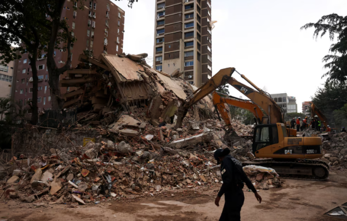 El gobierno de Venezuela elevó la cifra de muertes por el doble terremoto a 589