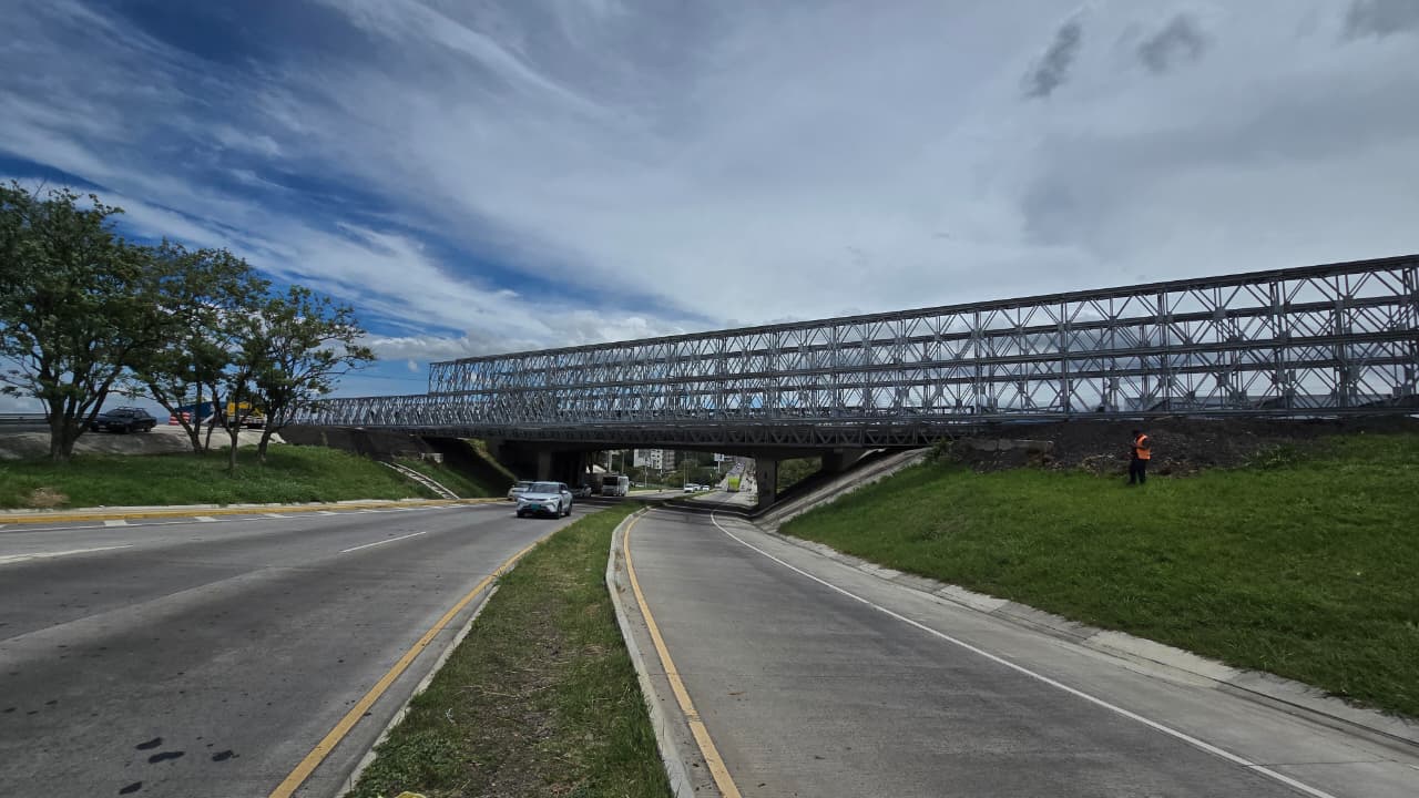 Sustitución de puente modular frente al Aeropuerto Juan Santamaría provocará cierres por cuatro noches #NM935