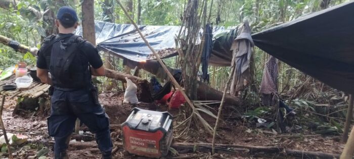 Fuerza Pública destruye campamentos mineros en Cutris y decomisa más de 215 toneladas de material