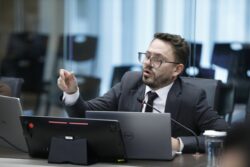 Hacienda señala que se generará un impacto en las tasas de interés de créditos si no se aprueban eurobonos