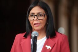 Delcy Rodríguez anunció créditos subsidiados para que los afectados por los terremotos en Venezuela puedan comprar viviendas