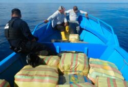 Los letales ataques estadounidenses contra embarcaciones no han logrado frenar el suministro de cocaína, según funcionarios del Pentágono y la DEA