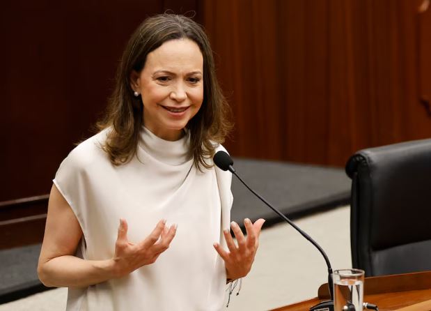 María Corina Machado dijo que no participará en los diálogos con el chavismo pero aclaró que no será un obstáculo