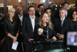Oposición señala de ‘peligroso’ que gobierno calificara de ‘Golpe de Estado’ decisión de magistrados de Sala IV