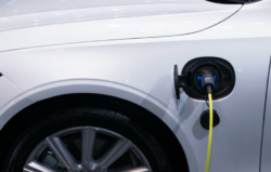 Hacienda valora eliminar la exoneración a los vehículos eléctricos