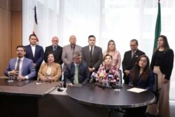 PLN rechaza proyecto de eurobonos del Gobierno y asegura que no dará “cheque en blanco” por $13.500 millones