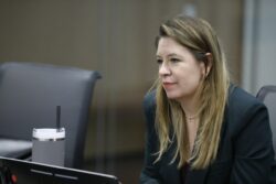Claudia Dobles propone crear comisión permanente para dar seguimiento a obras de infraestructura