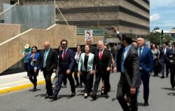Diputados oficialistas presentan querella por presunto prevaricato ante fallo de Sala IV sobre magistrados suplentes