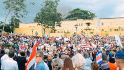 Oposición espera “respeto y sensatez” del Gobierno tras plantón frente al Congreso