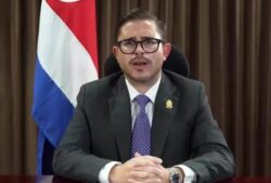 Dictan un mes de prisión preventiva contra el menor sospechoso de amenazar al ministro de Justicia