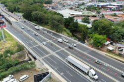 MOPT habilita paso por puente sobre rotonda la Y Griega en Circunvalación