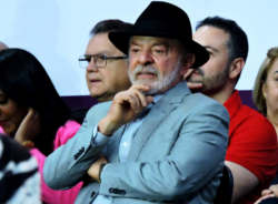El Partido de los Trabajadores proclamó a Lula como candidato para un cuarto mandato en Brasil