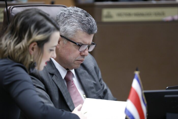Oficialismo rechazó vía rápida a plan para entrega del ROP