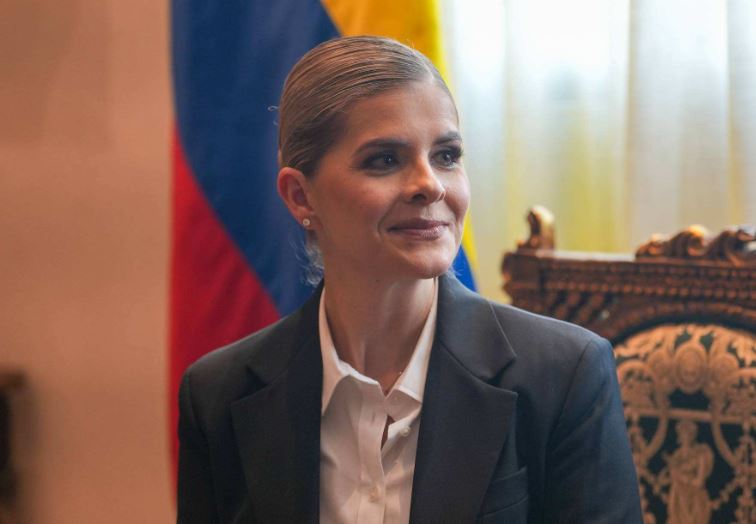 IDESPO señala que ticos dan nota promedio de 6,98 a labor de Laura Fernández