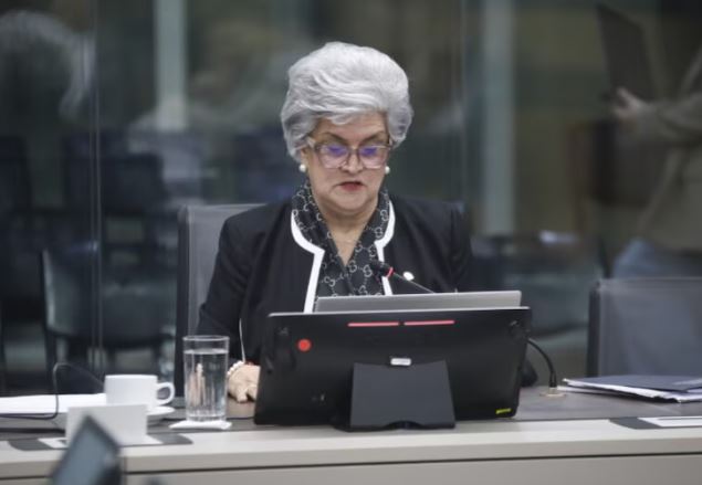 Diputados dedicarán sesión del próximo miércoles a definir reelección de magistrada Julia Varela