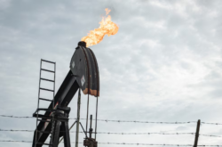 Los precios del petróleo subieron hasta 7% tras una nueva escalada en Medio Oriente