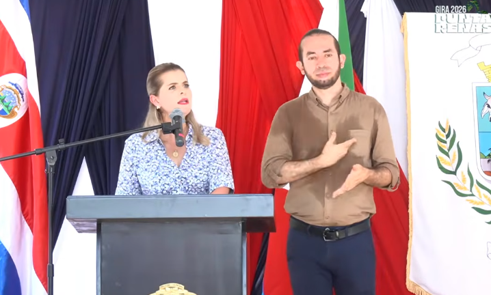 Gobierno anuncia licitación de nuevo aeródromo de Quepos por más de ¢2.100 millones