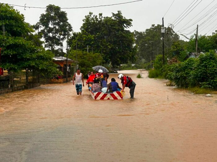 Cantones afectados por lluvias presentan obras prioritarias ante CNE para evitar inundaciones