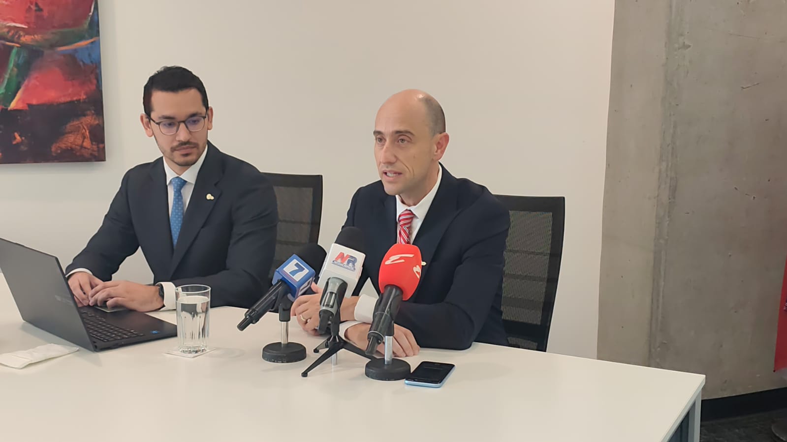 Costa Rica deja de percibir ₡664 mil millones en impuestos por comercio ilícito