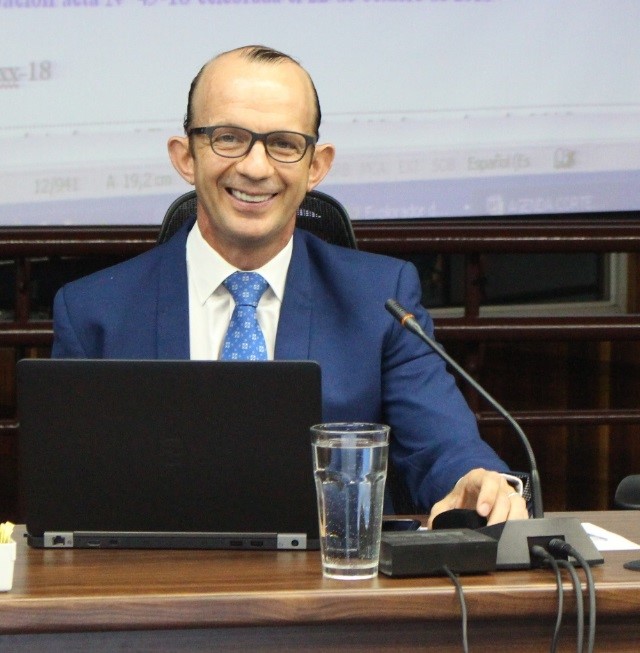 Jorge Olaso oficializa que quiere la reelección como magistrado de la Sala Segunda