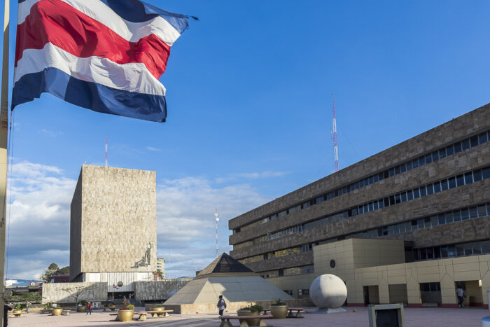Suspenden sin goce de salario a jueces e investigadora sospechosos de colaborar con banda de “Diablo”