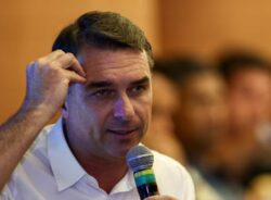 La Corte Suprema de Brasil autorizó a Flávio Bolsonaro a visitar otra vez a su padre preso