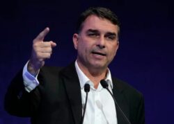 Tras la cancelación del debate, Flávio Bolsonaro afirmó que Lula será “expulsado de la Presidencia” en las elecciones del domingo