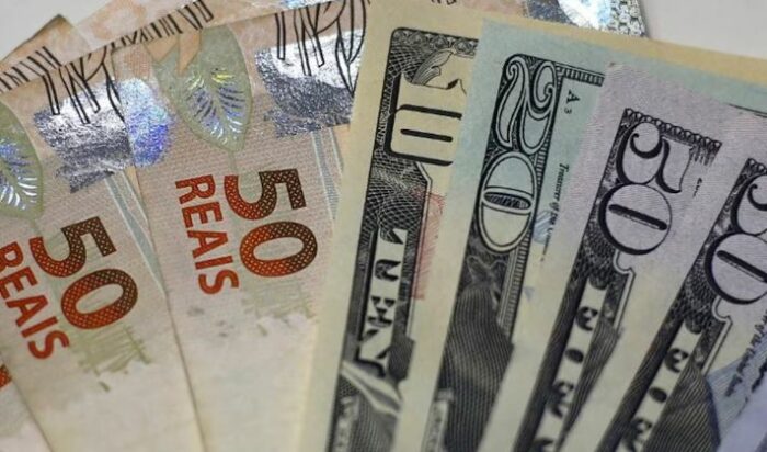 El dólar se disparó en Brasil hasta 12% tras el triunfo de Lula en el balotaje