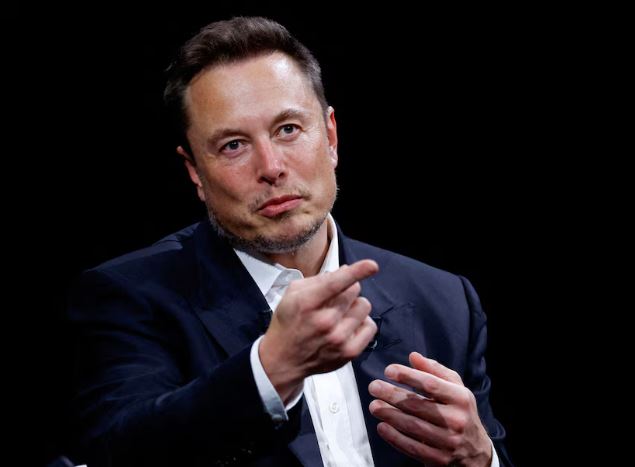 Un informe reveló que Elon Musk autorizó el recorte de velocidad del servicio de satélites utilizado por Ucrania