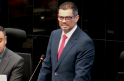 ¿Cómo reaccionan los diputados y sector judicial ante la reelección de Carlo Díaz?