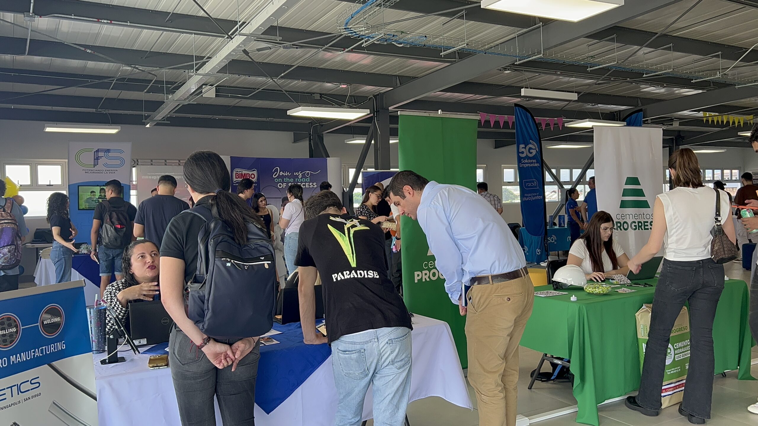 ¿Busca trabajo? Feria de empleo ofrecerá más de 750 vacantes la próxima semana