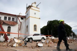 Gobierno de Panamá declara estado de emergencia tras terremoto y destina $100 millones para atender los daños