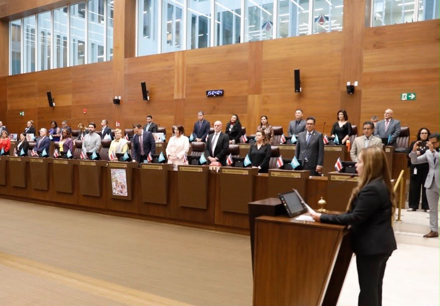Diputados aprueban en primer debate proyecto de jornadas laborales 4×3 con 31 votos a favor