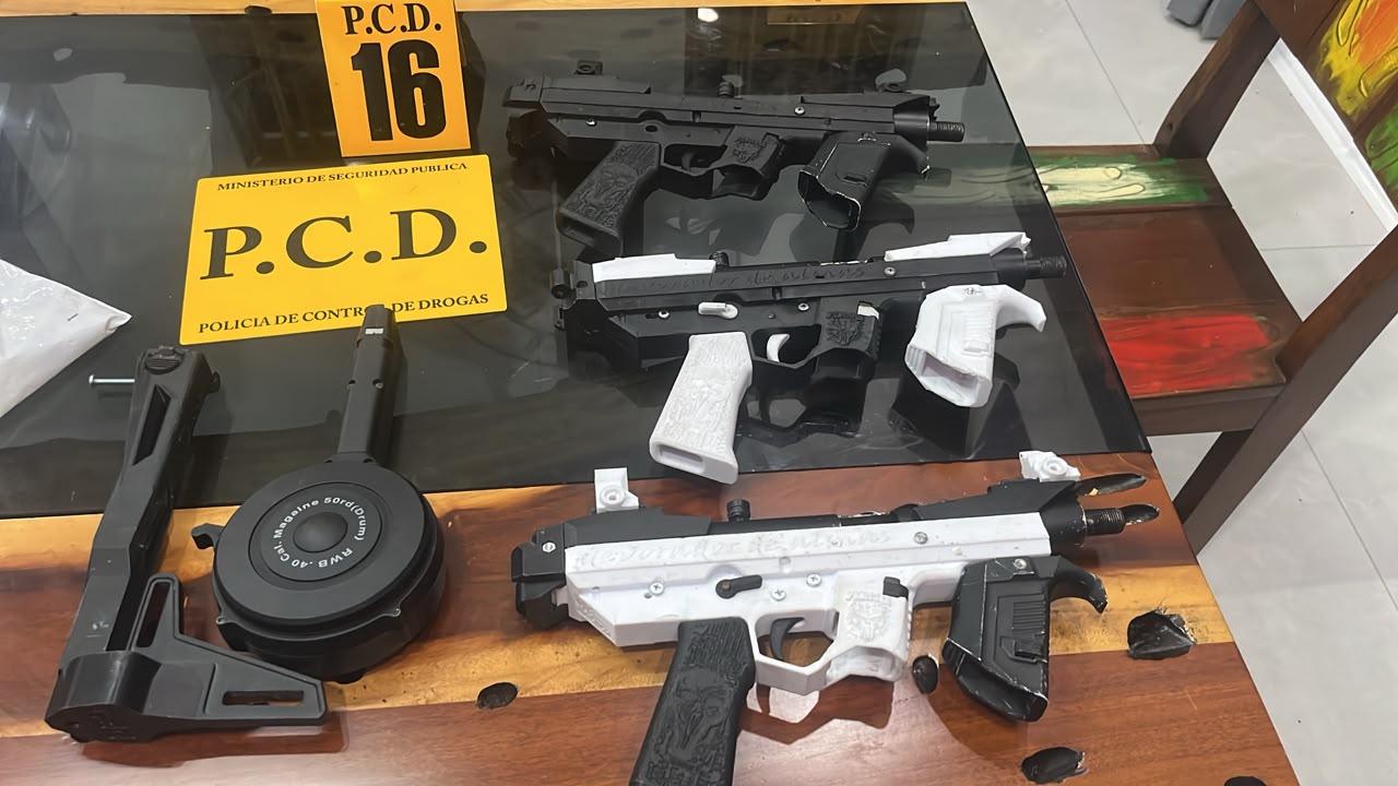Decomisan cocaína y armas impresas en 3D en Osa: Autoridades advierten por riesgos de trazabilidad