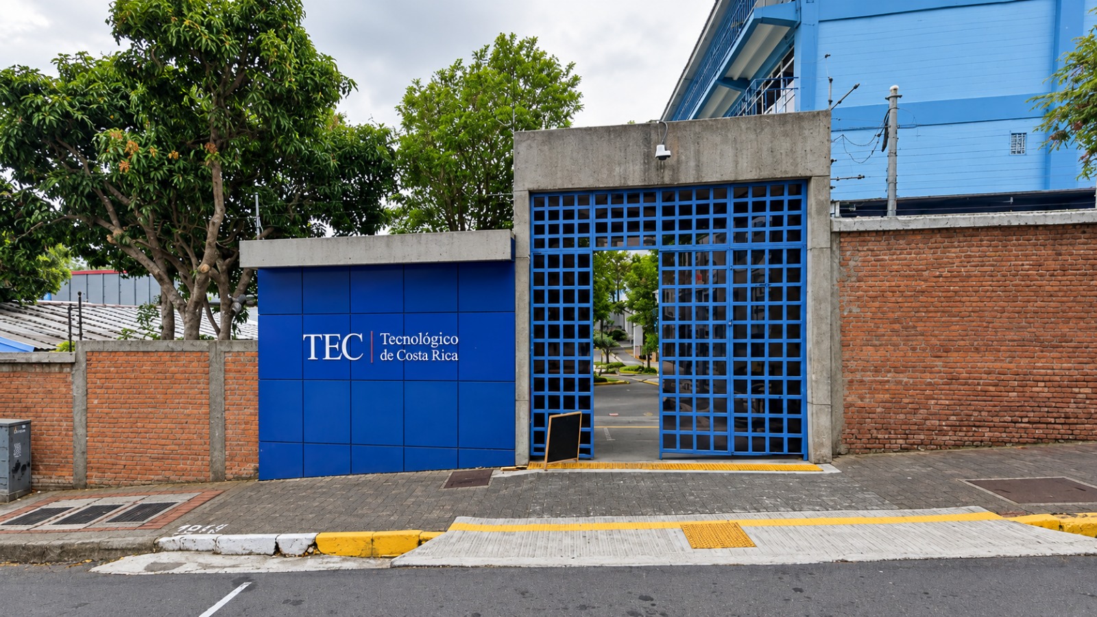 TEC aplaza hasta nuevo aviso resultados de admisión por análisis de presupuesto universitario