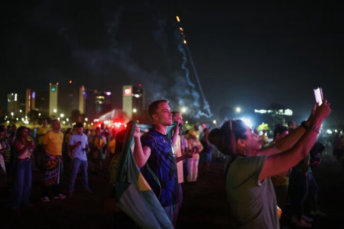 Reñida definición en Brasil: Lula vuelve a ponerse al frente y supera a Bolsonaro por más de dos puntos