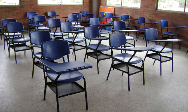 Casi 10 mil estudiantes no regresaron a las aulas después de las vacaciones de medio año